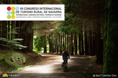 Asistimos al Congreso de Turismo Rural de Navarra y lo celebramos regalándote las rutas de Irati